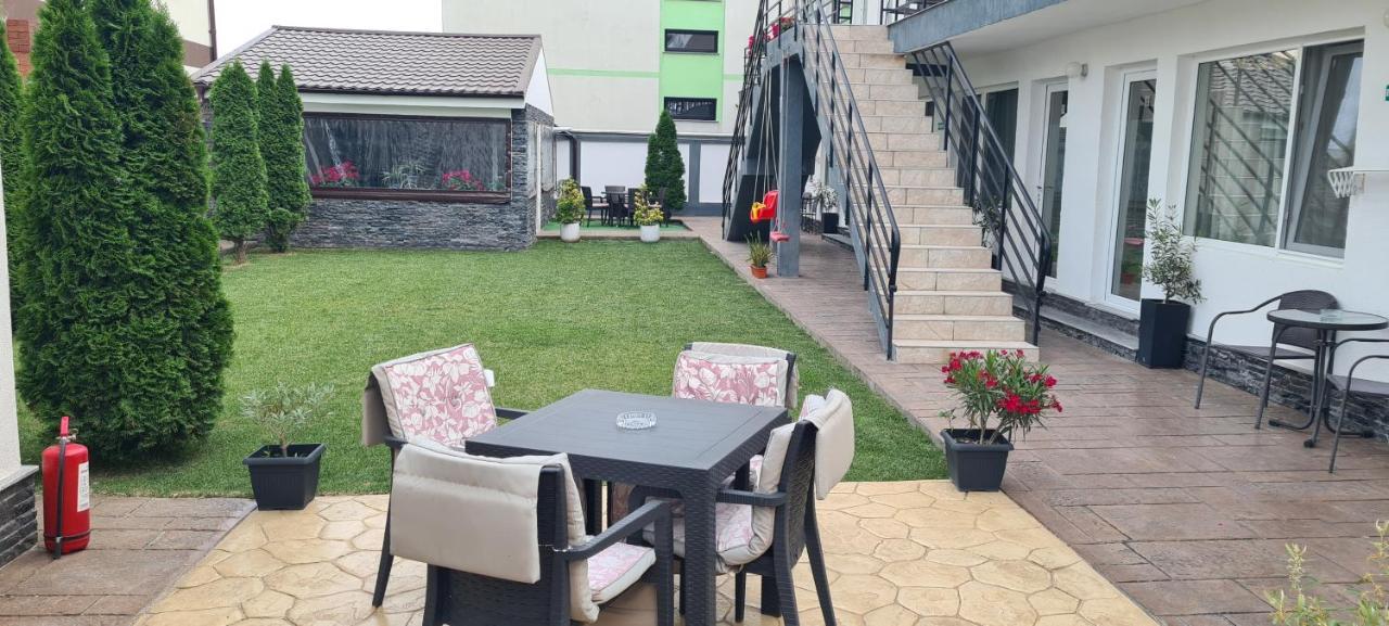 Casa Gogu Hotel Năvodari Екстериор снимка